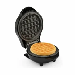 Toastmaster Mini Waffle Maker - TM-46WM - Other Cooking Appliances -Outlet Hearth And Home Store 3b295395bfe11d0a52cbf55e998e873c52ce10e1 2022016212 1